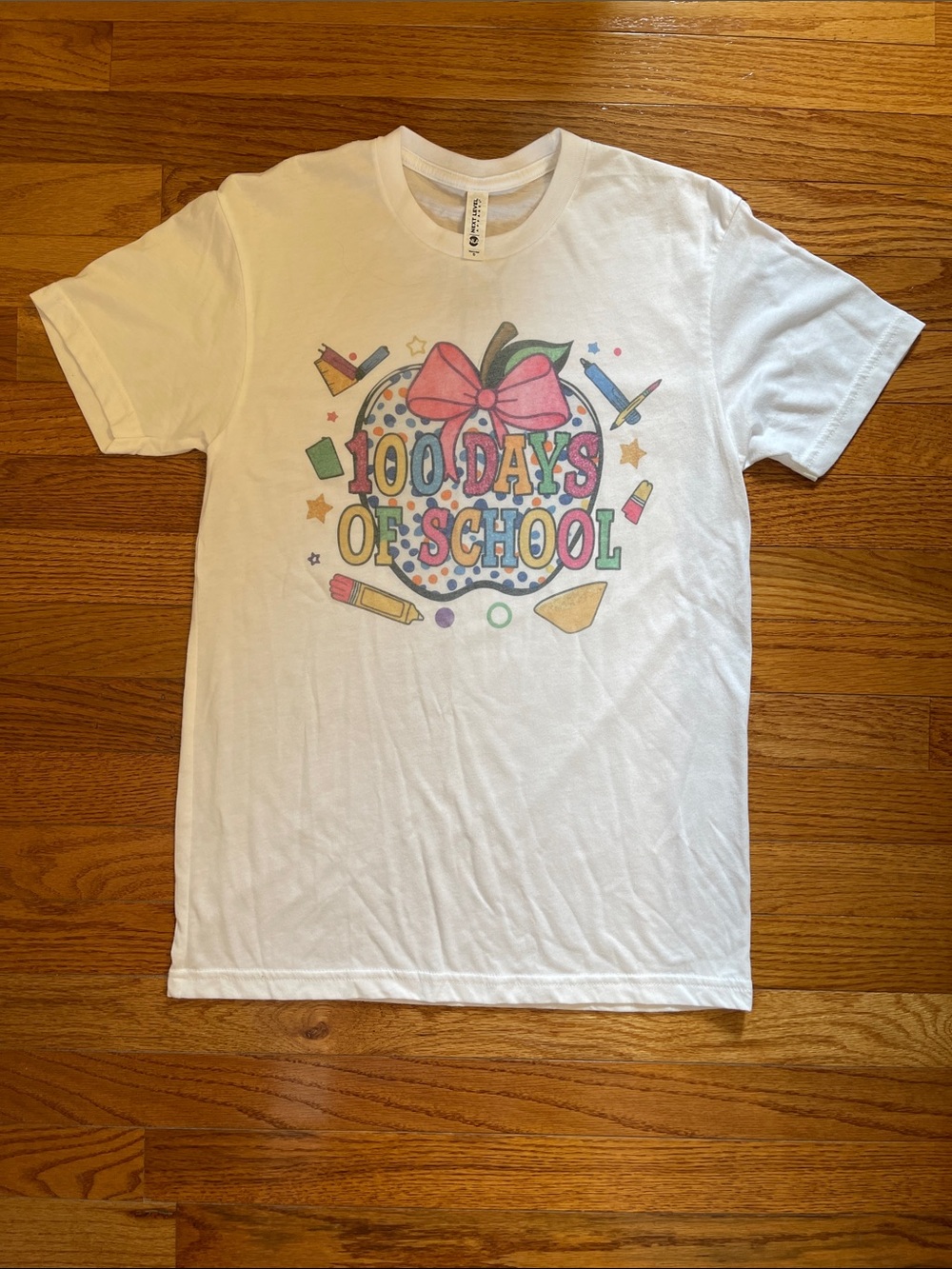 ‘100 Days of School' White Graphic Sublimation Short Sleeve T-Shirt Women’s Sz S